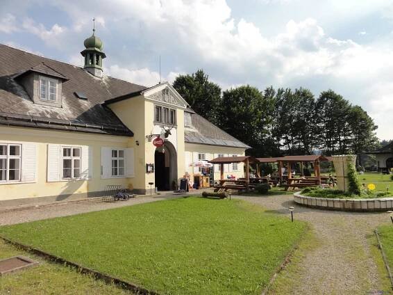 Restaurace Zámeček - Lenora | Katalpa