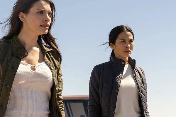 Uklízečka - Fight or Flight - Z filmu - Eva De Dominici, Elodie Yung