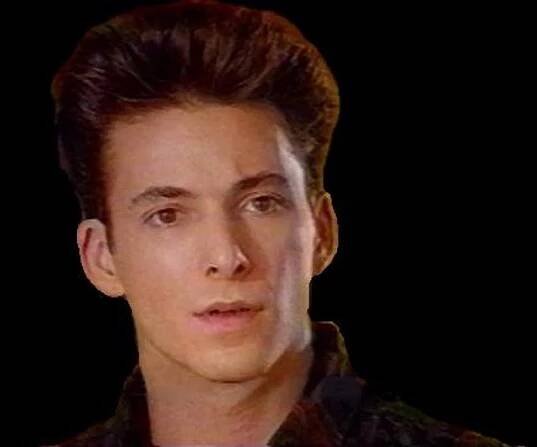 Noah Hathaway Biography - Facts, Childhood, Family Life & Achievements