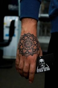 Top 80+ mandala hand tattoo men best - thtantai2