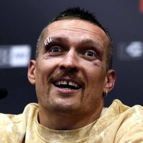 Viral Oleksandr Usyk Dance Footage Sparks Fake Injury Claims And Parker Team Response