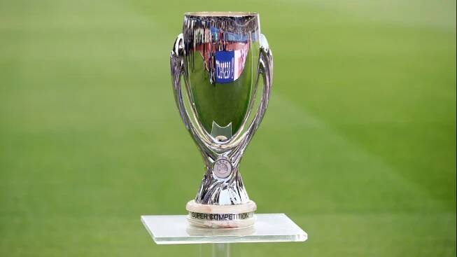 První evropská trofej sezony je tady. Sevilla vyzve Haalandovu partu ze City