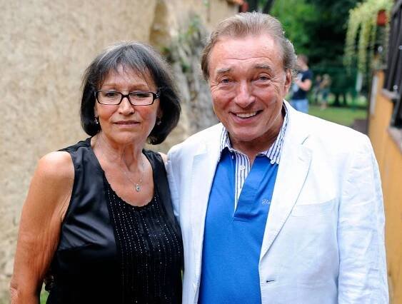 Marta Kubišová a Karel Gott - Marta Kubišová (5/15)