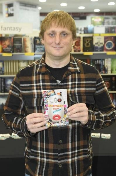 Jako spisovatel je úspěšnější než jako tanečník: Lukáš Pavlásek je autorem bestselleru!