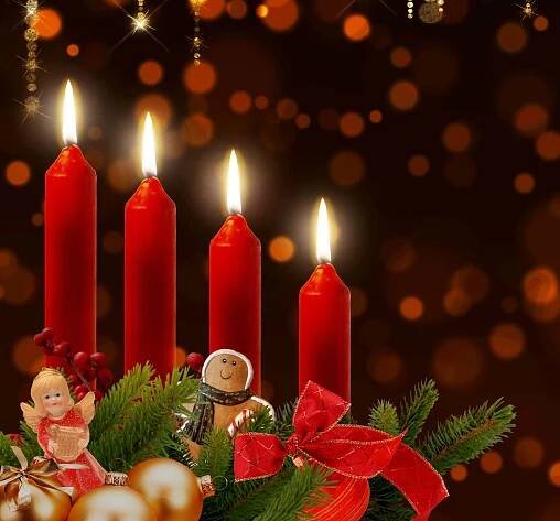 Celebrate the Advent season with this beautiful illustration