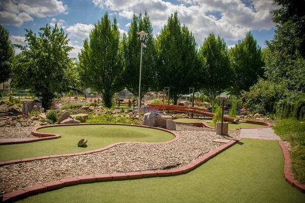 Adventure Golf - Sportovní areál za sokolovnou Litomyšl