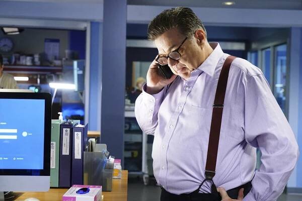 Nemocnice Chicago Med - Série 5 - Never Going Back to Normal - Z filmu - Oliver Platt