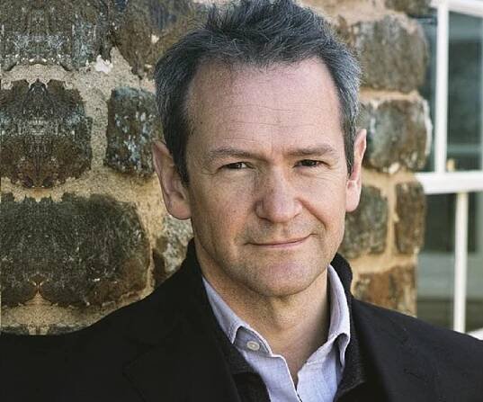 Alexander Armstrong Biography – Facts, Childhood, Family Life, Achievements