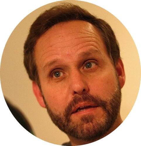 Peter MacNicol