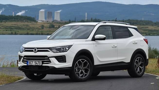 Dost hudby za dobré peníze, jen spotřeba vadí: Test SsangYongu Korando
