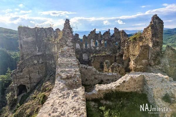 Hrad Šášov
