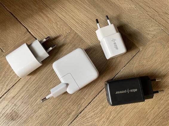 Recenze AlzaPower G500CC Fast Charge 45W černá | Alza.cz 