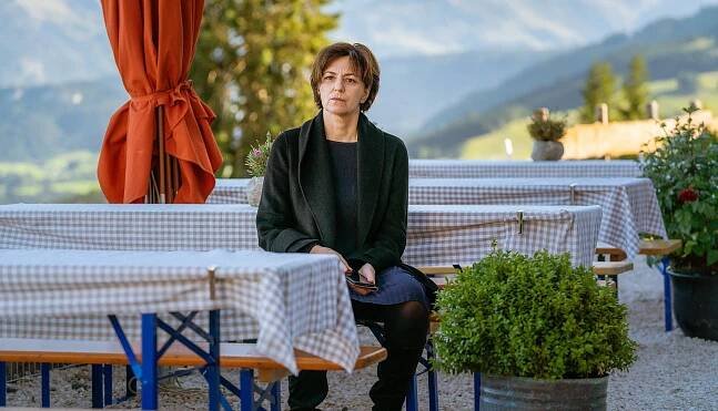 Daheim in den Bergen - Die Zweitgeborenen - Z filmu - Martina Gedeck