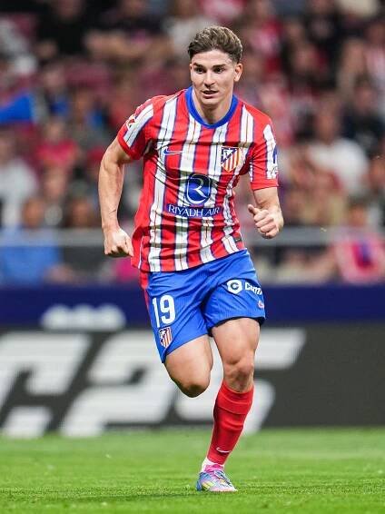 Julian Alvarez of Atlético Madrid during a La Liga match.