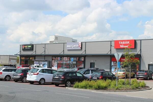 Retail park Ovčáry bude po rozšíření gigantický. Čeká se na důležitý krok