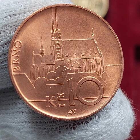 10 kč 2001 / koruna • UNC • Česká republika