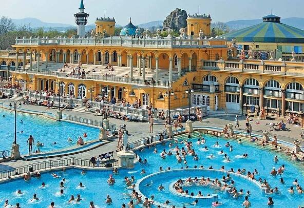 Weekend In Budapest – INSIDER GUIDE