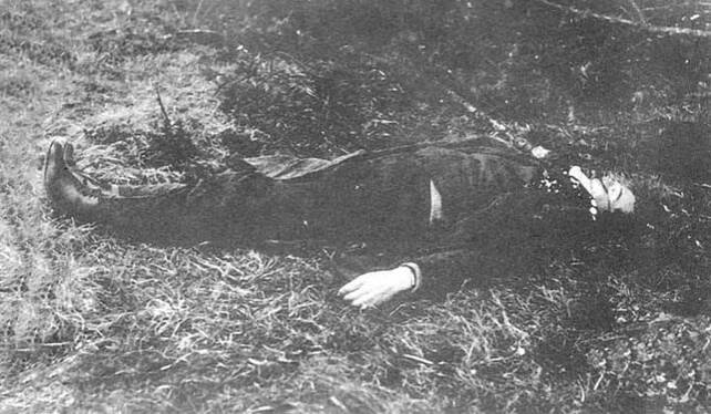 Soubor:Arnost Miks (1913 1942) Pozary u Krivoklatu.jpg