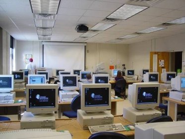 File:Moody Hall computer lab.jpg - Wikimedia Commons