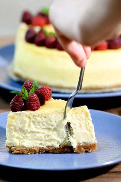 The Best Keto Cheesecake Recipe 5