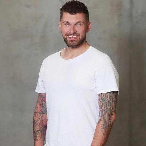 Fixovat je cool. Nezapomínejte na kurz koruny