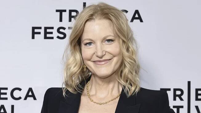 Anna Gunn - Actress