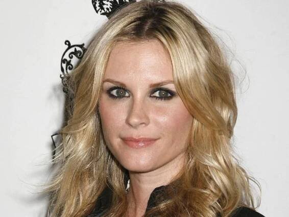 Bonnie Somerville fotka