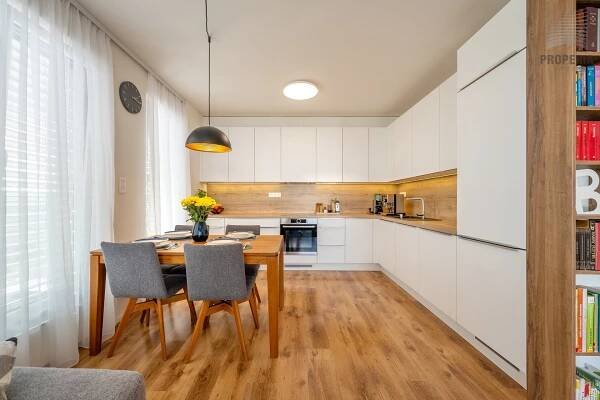 Ilona Arientová 🏘️ Properia Group