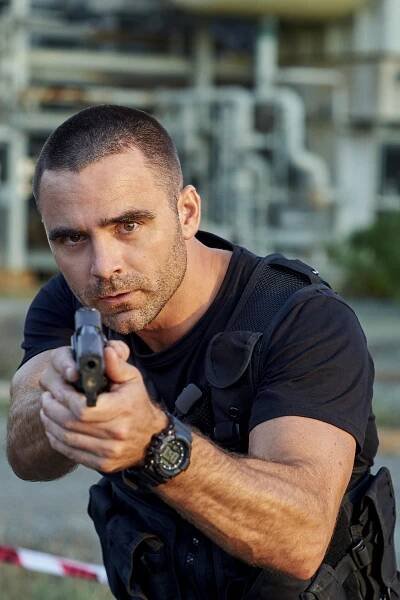 Dustin Clare - Reef Break - The Green Tide - Promo