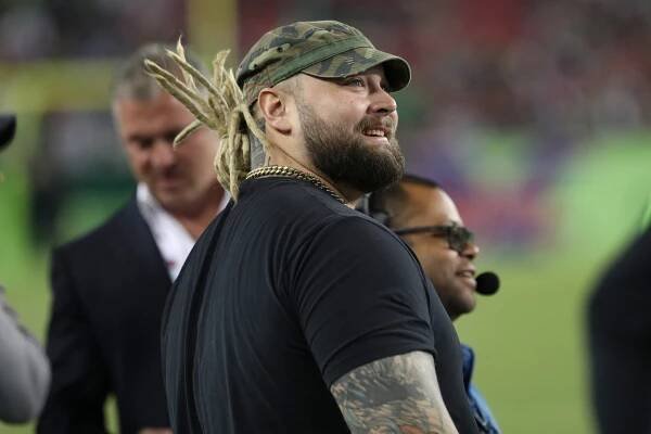 bray wyatt death detail defibrillator