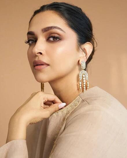 Deepika Padukone’s Gorgeous Beauty Looks