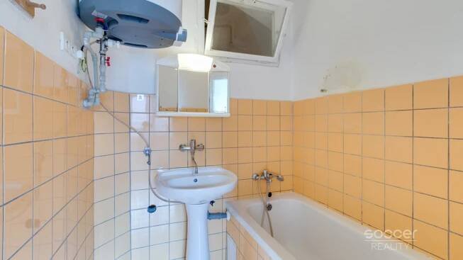 Pronájem bytu 1+1, 42,8 m2, ul. Kolbenova, Praha 9 - Vysočany.