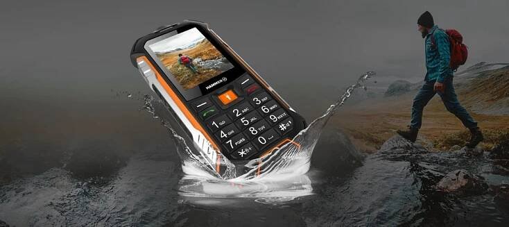 Mobilní telefon myPhone Hammer Boost 2 LTE (TELMYHBOOST2LOR) černý/oranžový | DATART