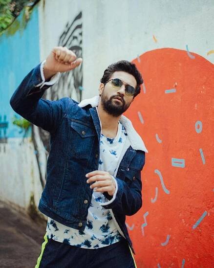Vicky Kaushal : Net Worth, Height, Weight, Age, Affairs, Wiki, Facts and Figures 2