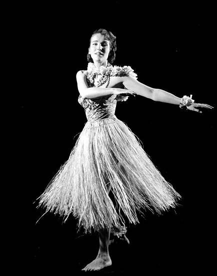 Book Review - Julie Adams Classic Images