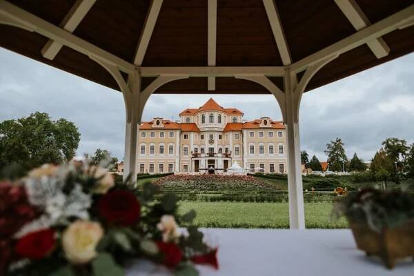 Domča a Olda | Zámek Liblice - Svatební fotograf | Martina Konečná