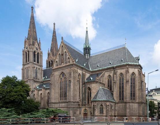 Soubor:Church of St Ludmila - Prague, Czech Rep. - panoramio.jpg – Wikipedie