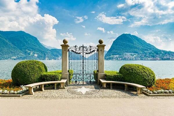 jezero lugano z městského parku - luganské jezero - stock snímky, obrázky a fotky