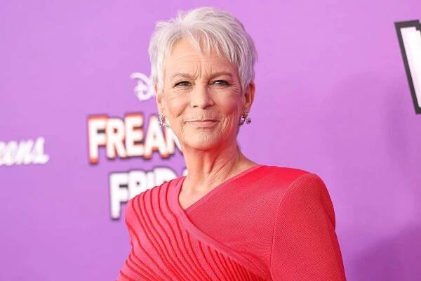 Jamie Lee Curtis attends the premiere of Disney's 