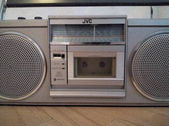 Radiokazeťák JVC