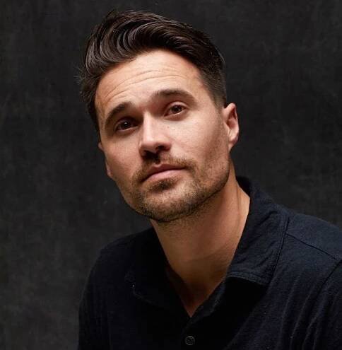 Brett Dalton Biography, Age, Height, Weight, Girlfriend, Family, Career & More