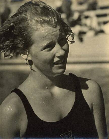Keith de Lellis Gallery : Leni Riefenstahl : Olympia Through the Lens