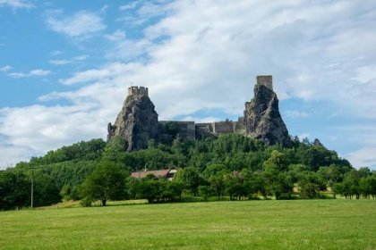 Zřícenina hradu Trosky - Dnes výletujeme