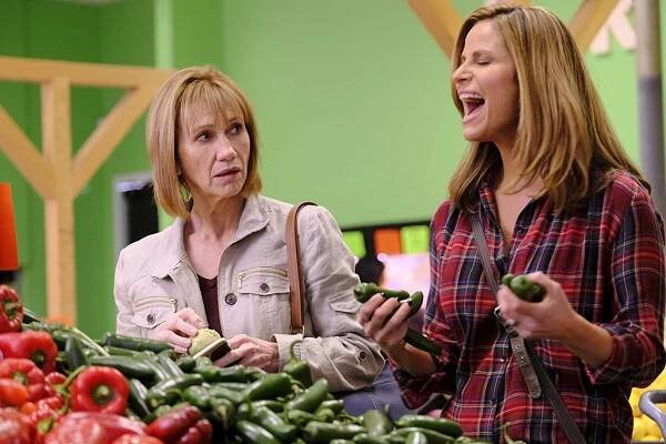 I'm Sorry - Racist Daughter - Z filmu - Kathy Baker, Andrea Savage
