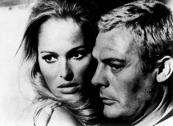 Desátá oběť - Z filmu - Ursula Andress, Marcello Mastroianni