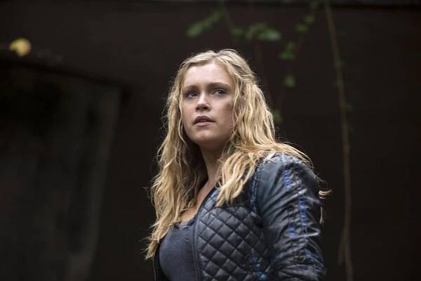 Prvních 100 - Survival of the Fittest - Z filmu - Eliza Taylor