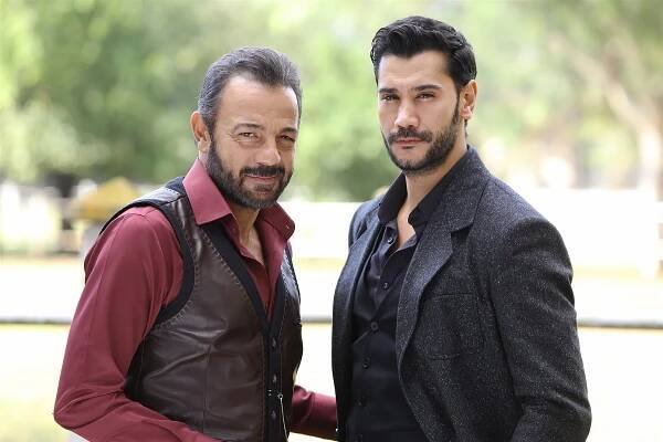 Bir Zamanlar Çukurova - Z filmu - Kerem Alışık, Uğur Güneş