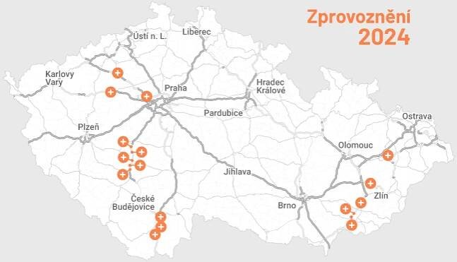Motoristův rok 2024. Dražší dálnice, řidičák doma, víc biolihu a pojištění koloběžek
