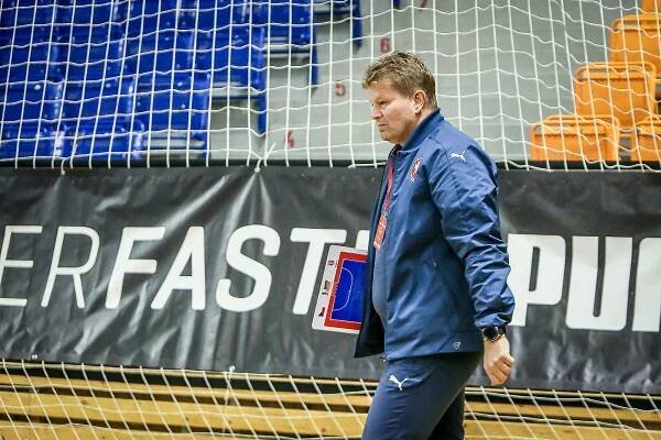 Nový předseda Středočeského krajského fotbalového svazu Tomáš Neumann. a snímku před utkáním české futsalové reprezentace.