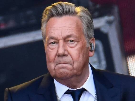 Hat Roland Kaiser eine Beinprothese?